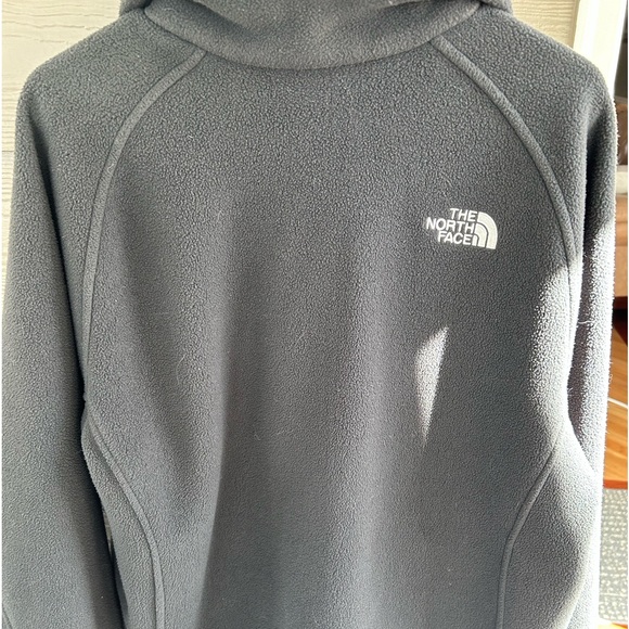 Men’s Black North Face! - Picture 2 of 3